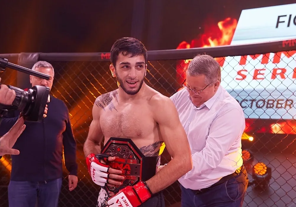 Гриша Мелконян нокаутировал Ахмеда Усама на MMA Series (видео)