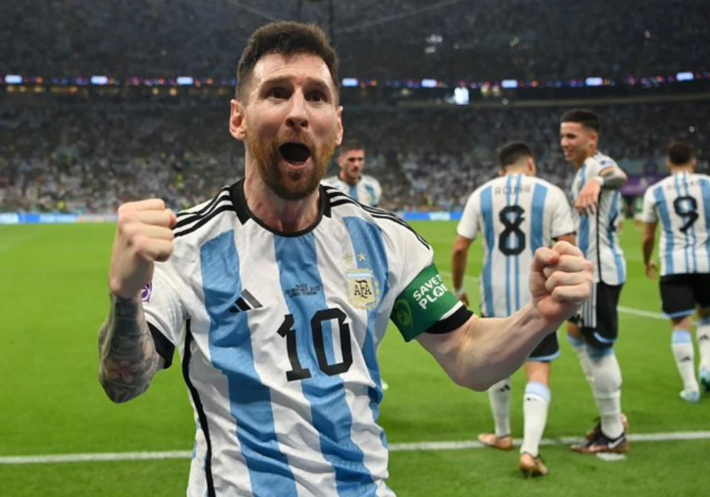 Месси спас Аргентину от вылета (видео)
