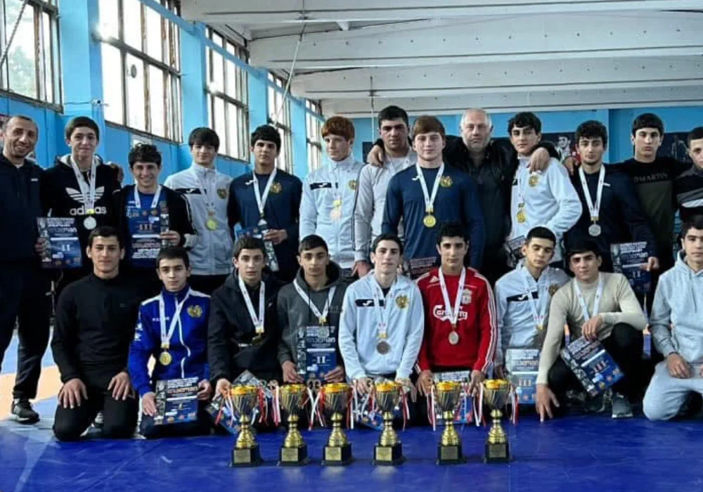 Армянские вольники завоевал 16 медалей в Грузии
