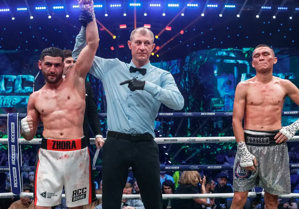 Жора Амазарян победил Фонсеку на RCC Boxing (видео)