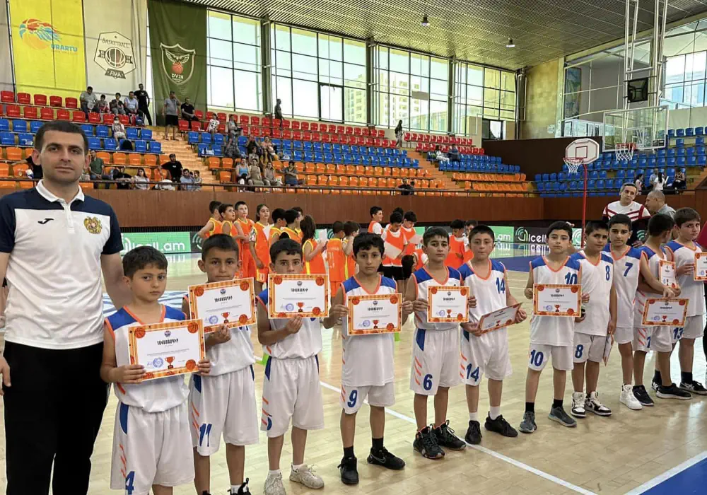 В Ереване состоялся фестиваль по мини-баскетболу
