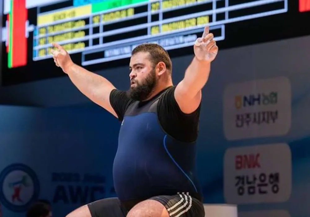 Гор Минасян серебряный призер чемпионата Азии 2024 по тяжелой атлетике