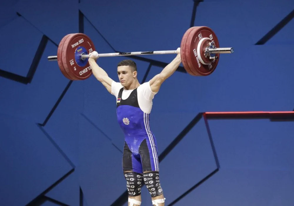 Гор Саакян завоевал золото Чемпионата Европы 2024 по тяжелой атлетике