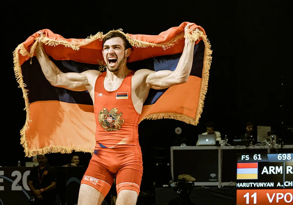 Арсен Арутюнян стал четырехкратным чемпионом Европы по вольной борьбе (видео)