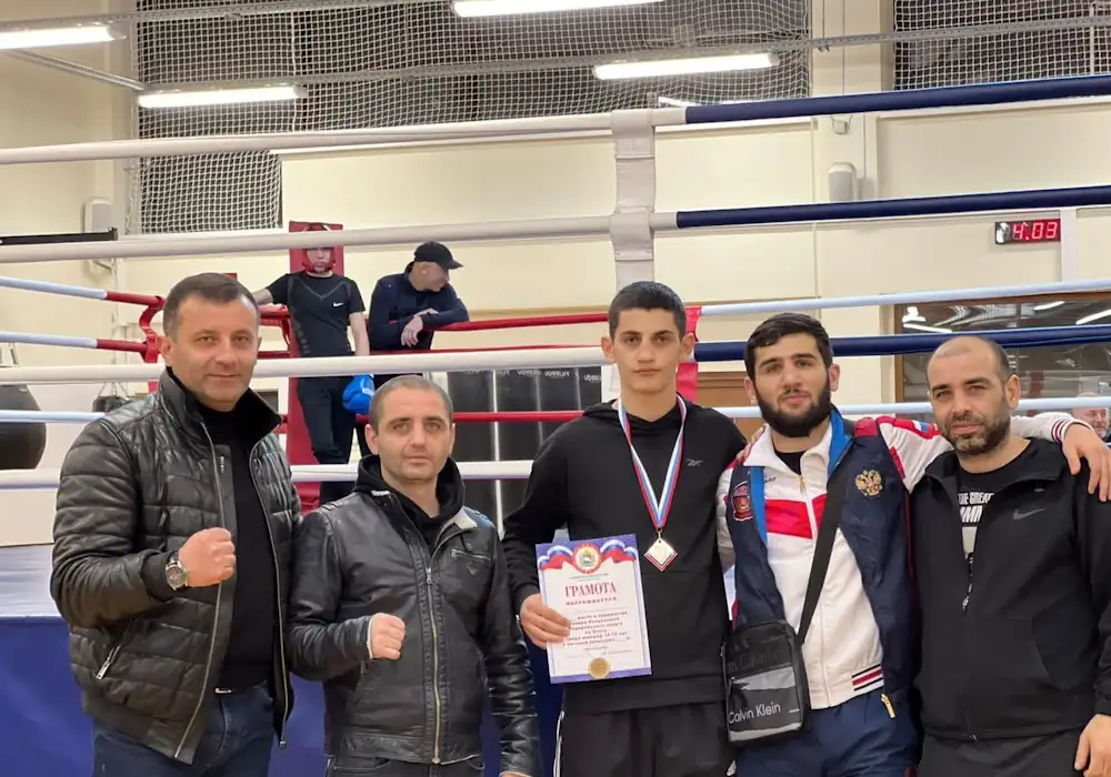 Арам Арзуманян серебряный призер СКФО по боксу