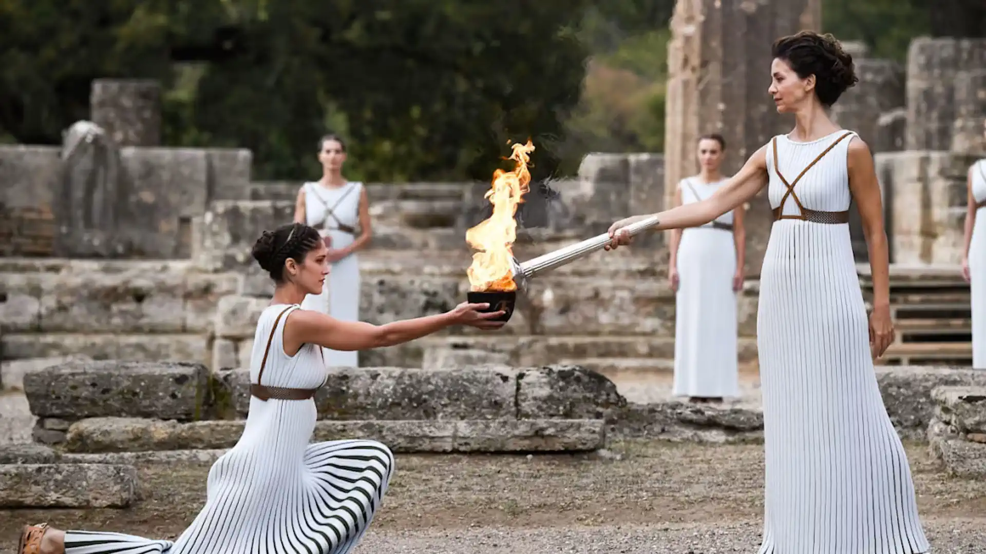 Церемония зажжения Олимпийского огня в Афинах (онлайн)